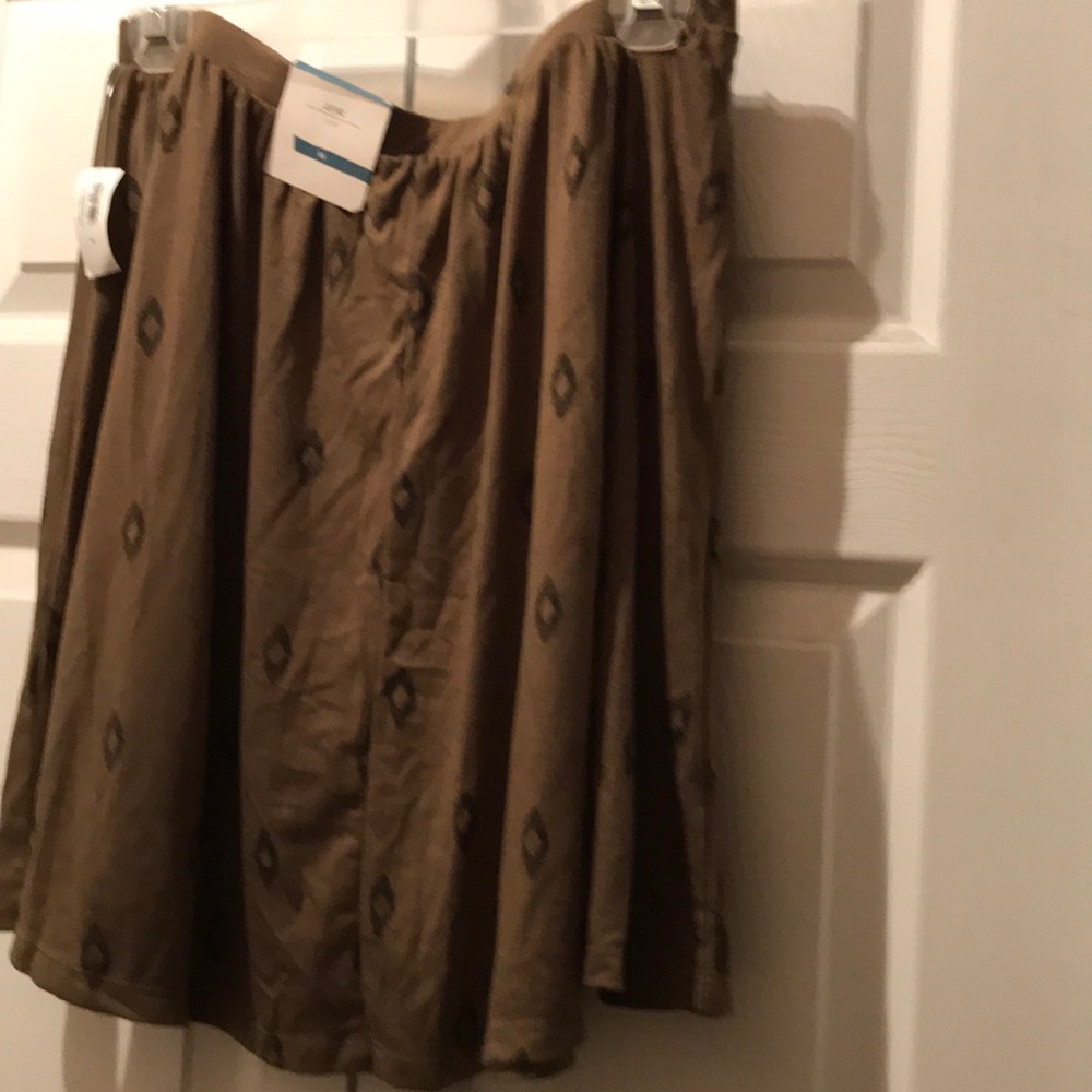 NWT mini skirt